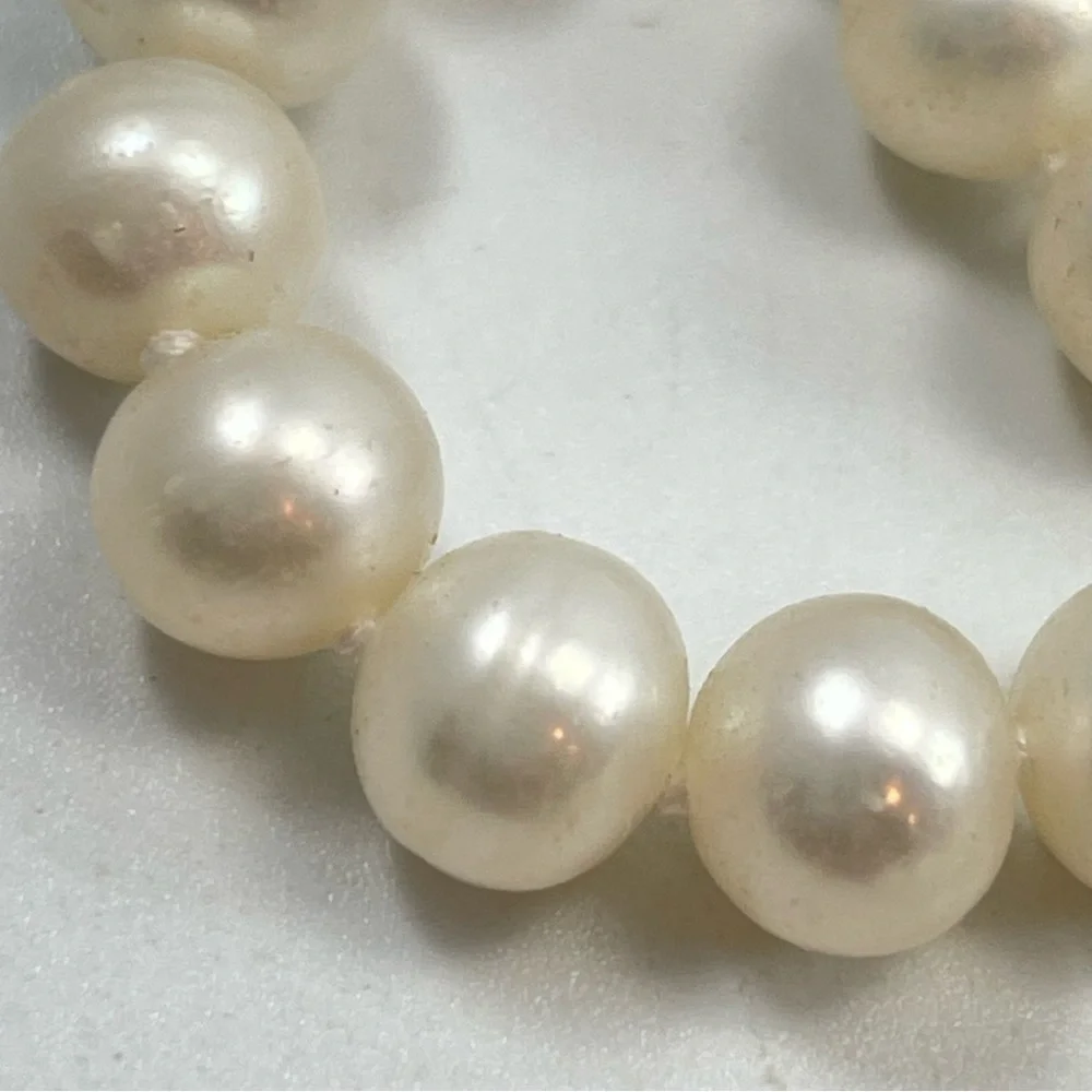 14K Gold Vintage Culture Freshwater Pearls Knotted Necklace Statement Elegant